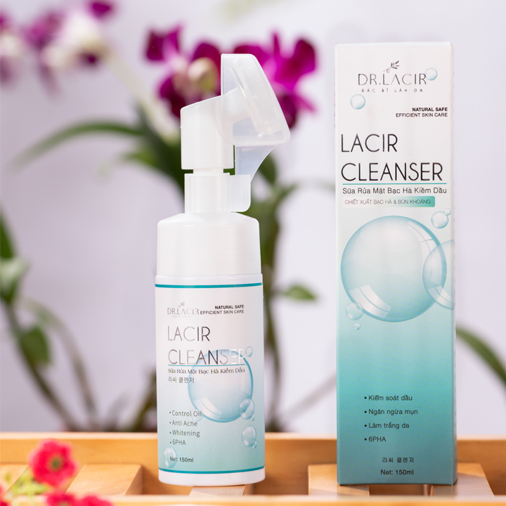 Sữa rửa mặt bạc hà kiềm dầu Dr.Lacir