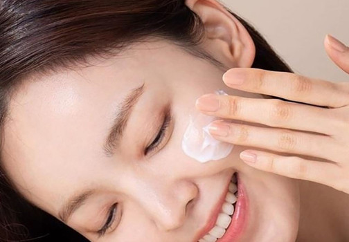 Tại sao bôi kem chống nắng mà da vẫn đen và cách khắc phục